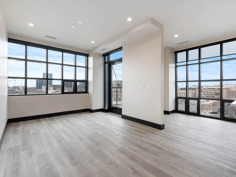 Eleven23 Randolph — Photo 11