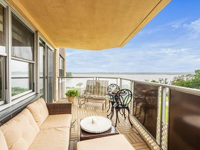 17-85 215th St #4M, Queens, NY, 11360