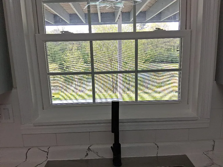 718 Forest Rd — Photo 15