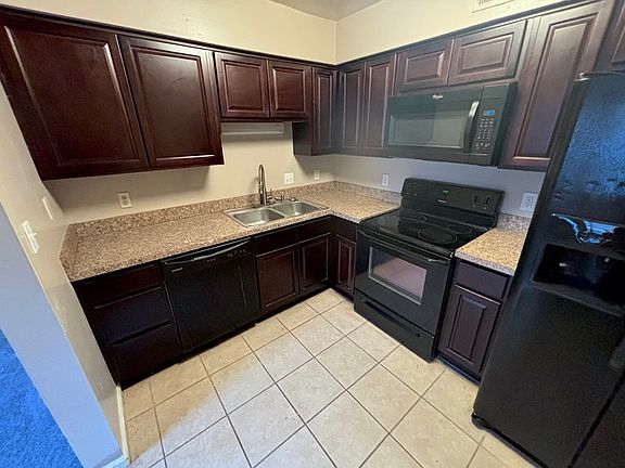 2nd image of 1428 Deerpond Ln #1428