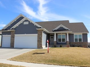 2080 Pebble Creek Dr, Marion, IA 52302
