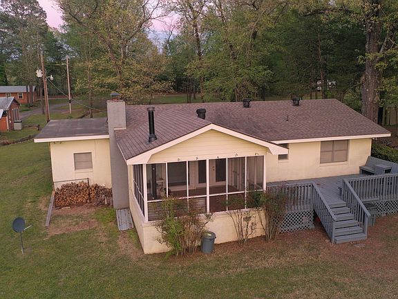 3rd image of 565 Guion Ln