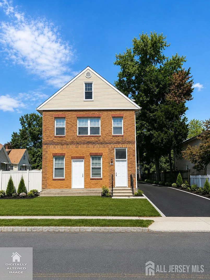 2 bed, 1.0 bath, $2,350 — Photo 1