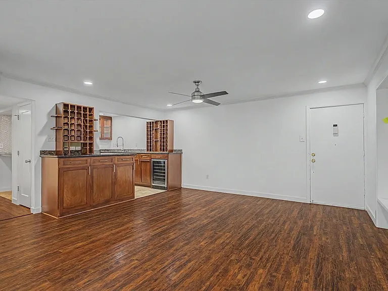 7575 Katy Fwy #4 — Photo 6