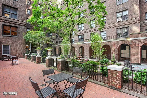 Rented by Citi Habitats | media 42