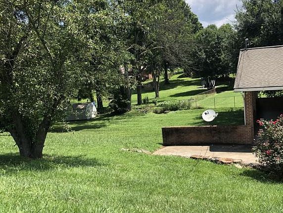 4th image of 4108 Englewood Blvd E