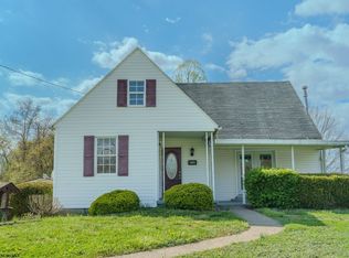 1615 Mary Lou Retton Dr, Fairmont, WV 26554
