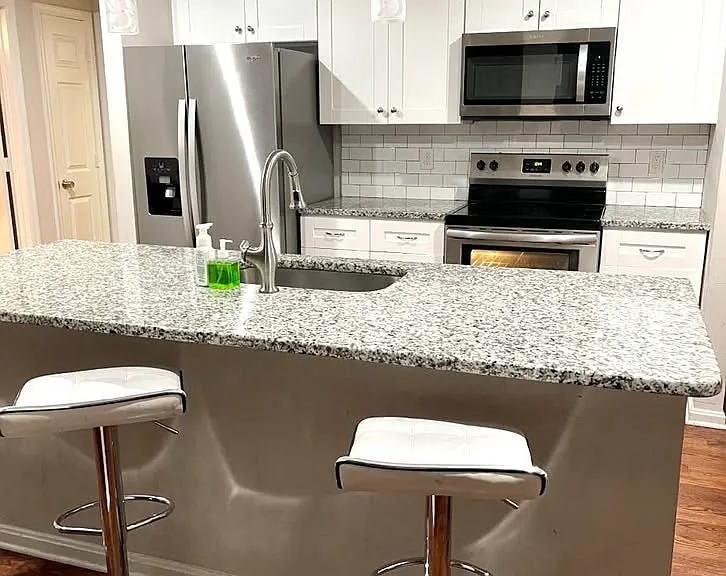 Common Area: Kitchen