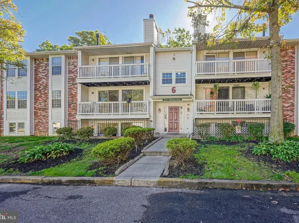 65 Kenwood Dr, Sicklerville, NJ 08081