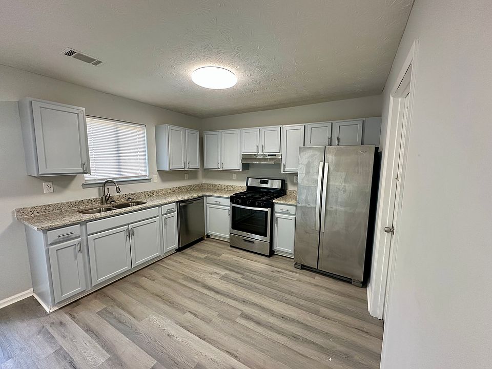 1st image of 1749 Hunting Creek Dr SE