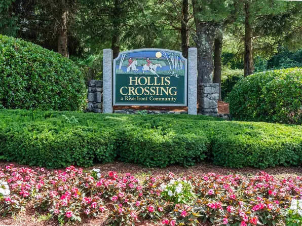 3 Bartemus Trail #202, Nashua, NH 03063