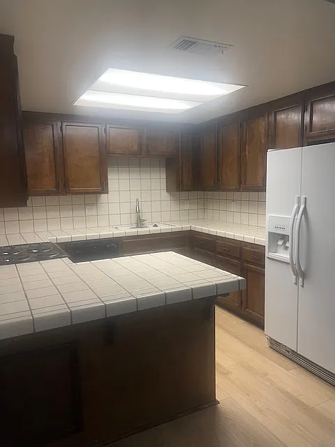 3 bed, 1312 sqft, $2,200 — Photo 3
