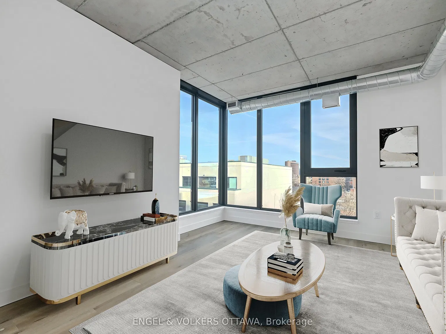 2 bed, $2,700 — Photo 3