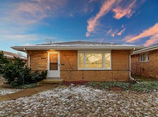 5001 Greenleaf St, Skokie, IL 60077
