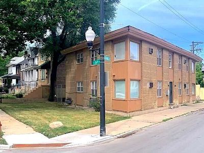2720 E 76th Pl, Chicago, IL, 60649