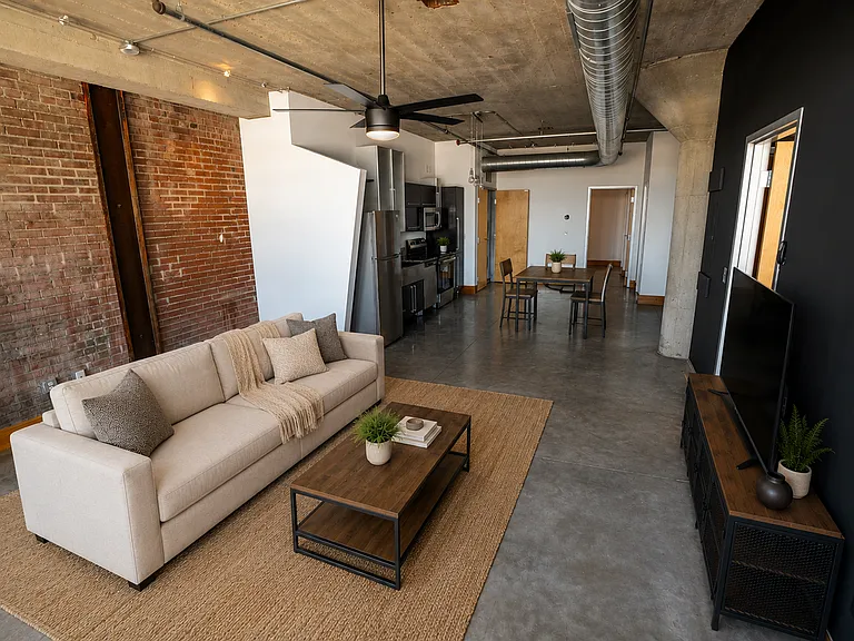 GW Apartments — Photo 46