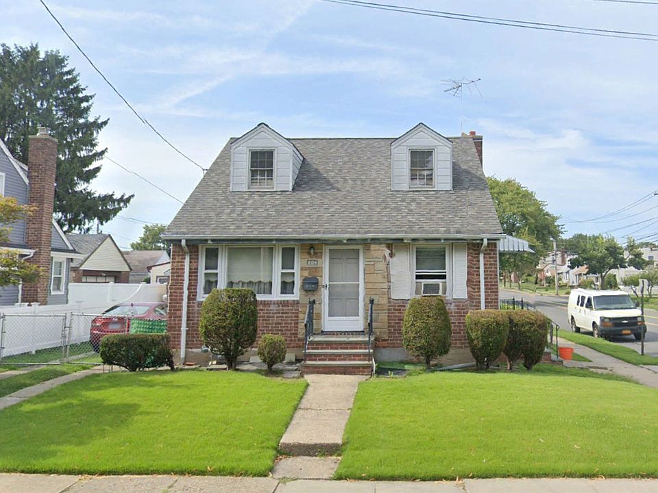 1st image of 204 Fairfield Ave