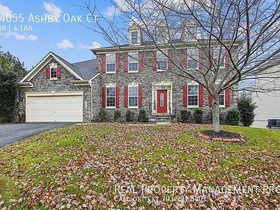 2nd image of 24055 Ashby Oak Ct