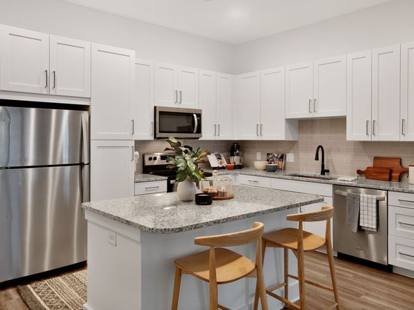 4270 Phil Niekro Pkwy #1313