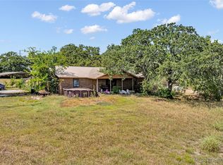 39 Melody Ln, Lone Grove, OK 73443