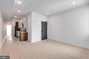 4153 Mantua Ave #3 — Photo 2