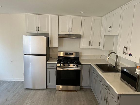 5th image of 5848 S Hoover St APT 1