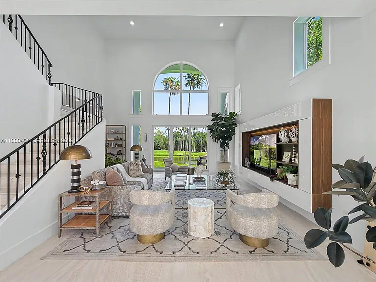 13689 Deering Bay Dr — Photo 14