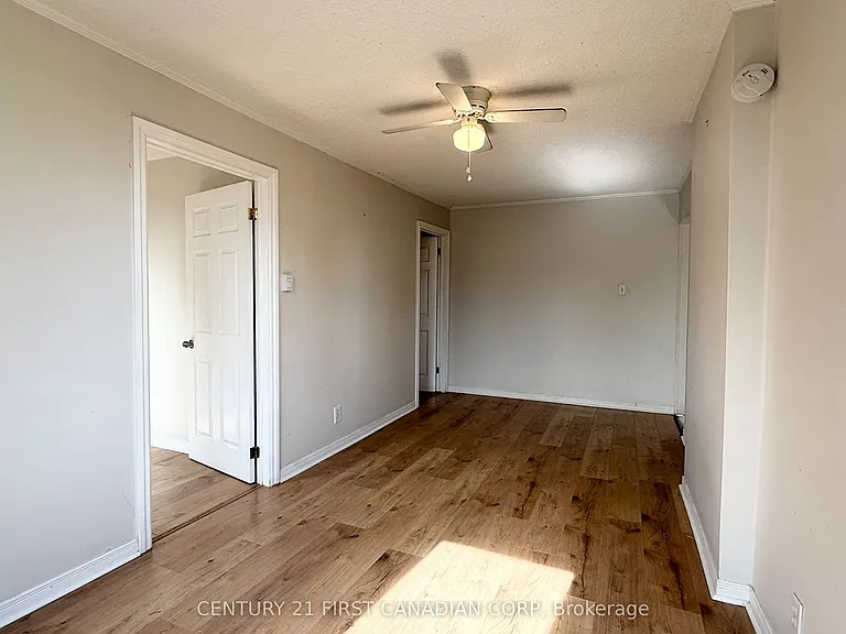 359 Princess Ave #3 — Photo 17