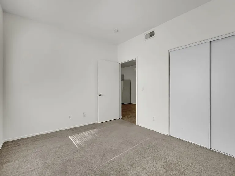 5655 E Sahara Ave #2026 — Photo 8