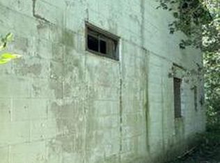 2538 Calhoun St, Gary, IN 46406