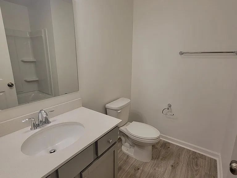 Guest bathroom - 2nd floor