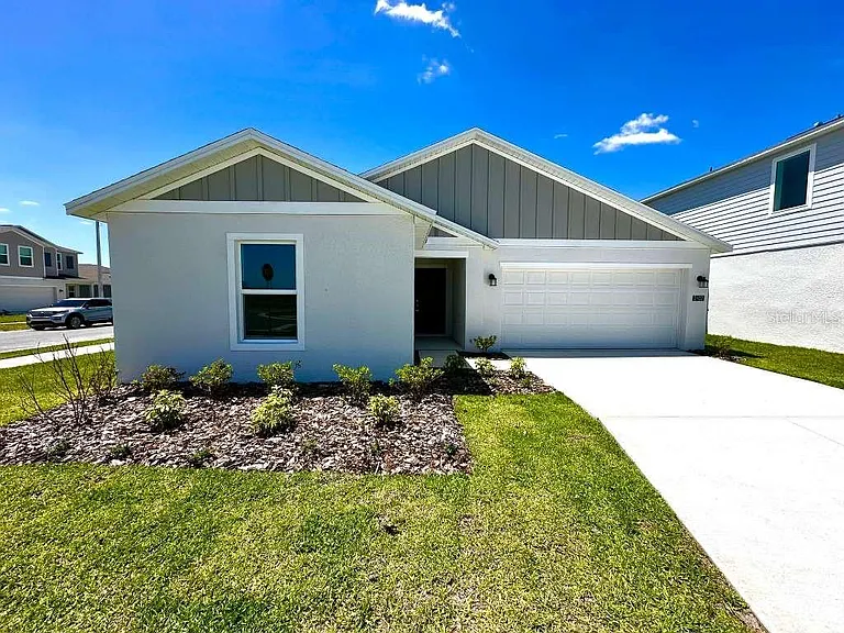 2102 Chris Dr — Photo 28