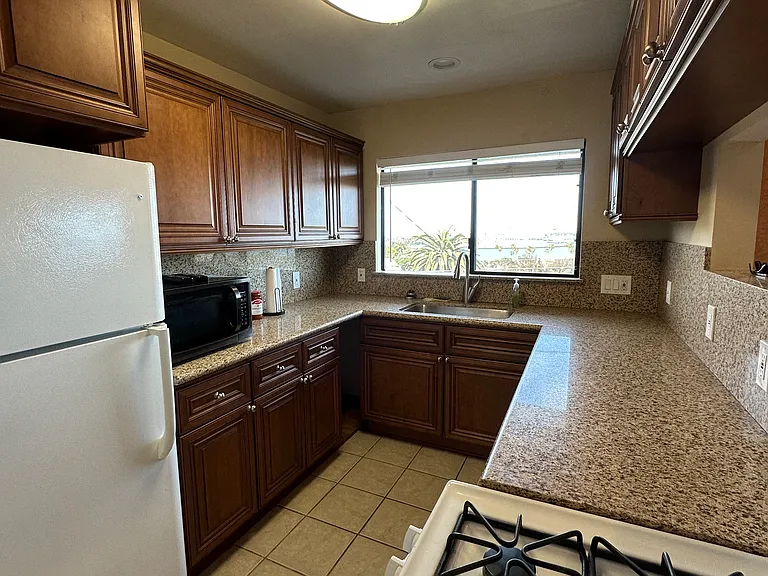 3620 Bluff Pl #3 — Photo 8