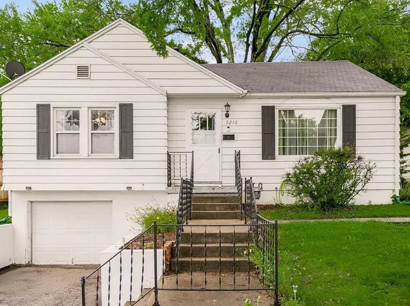 3216 S Hardy Ave, Independence, MO 64052