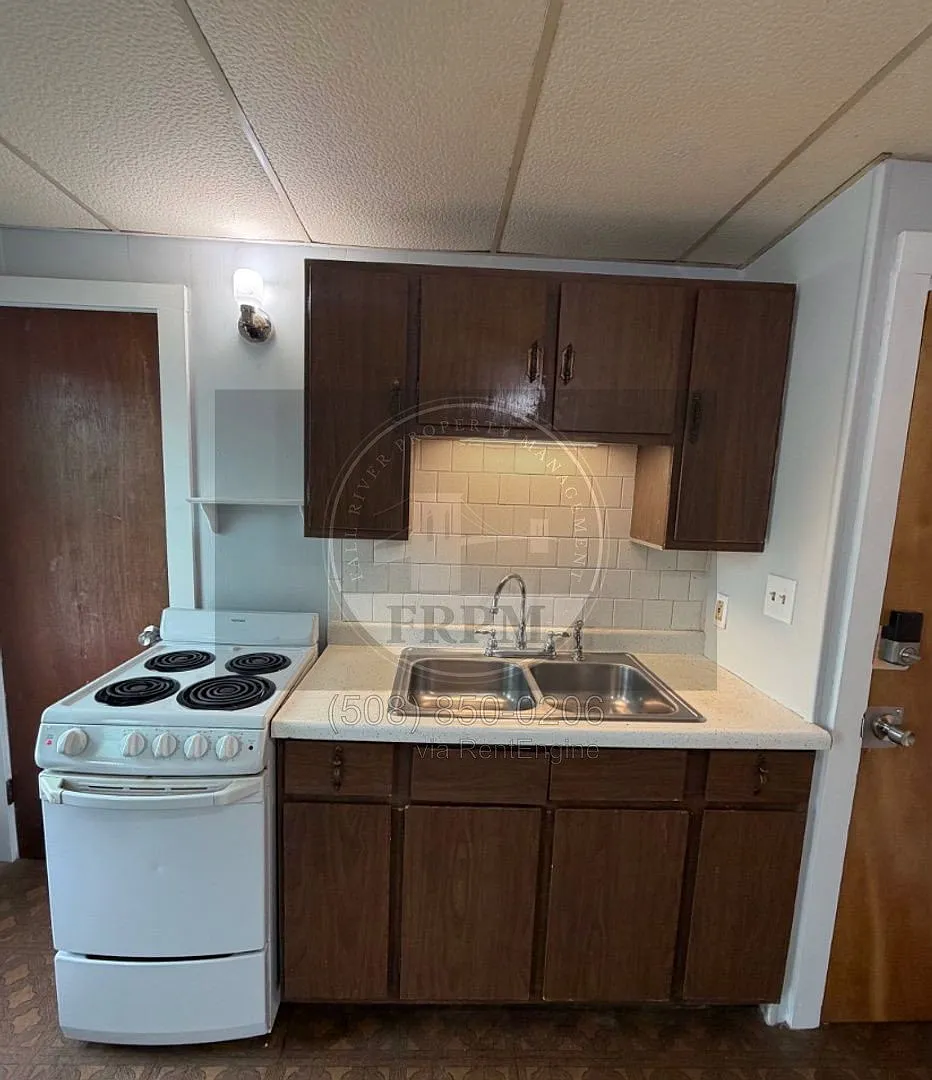 1 bed, 1.0 bath, $1,400 — Photo 3