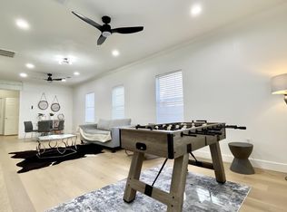 301 Tabor St, Houston, TX 77009