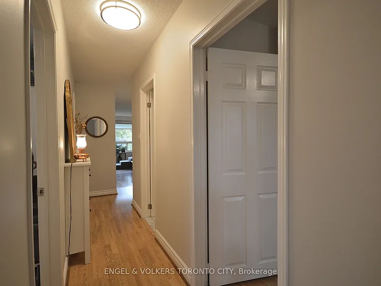 158 Cherrywood Dr #UPPER — Photo 29