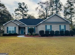 208 Sandalwood Cir, Statesboro, GA 30458