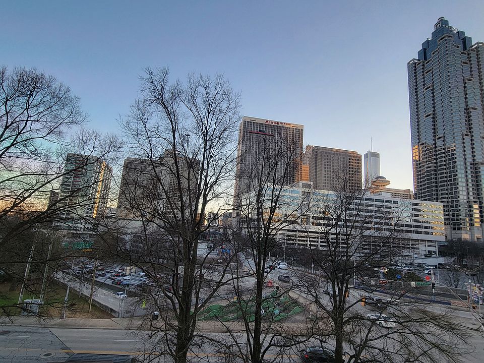 Breathtaking Unit Window View!