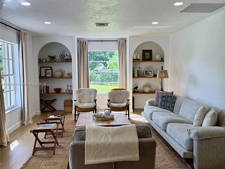 625 Whippoorwill Ter — Photo 7