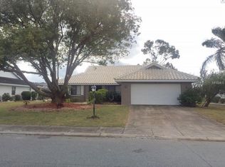 715 Plumbrook Rd, Sun City Center, FL 33573