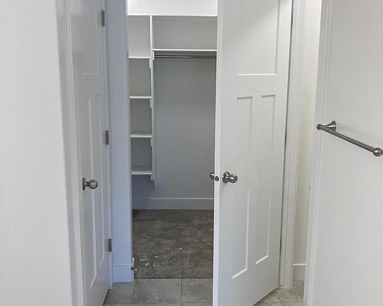4th image of 5102 W Tyce Ln