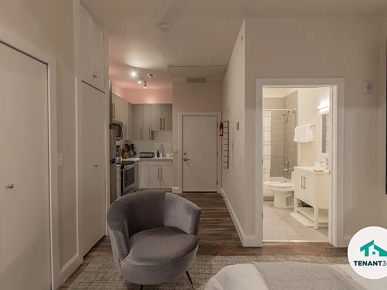 8 E Fayette St #204 — Photo 9