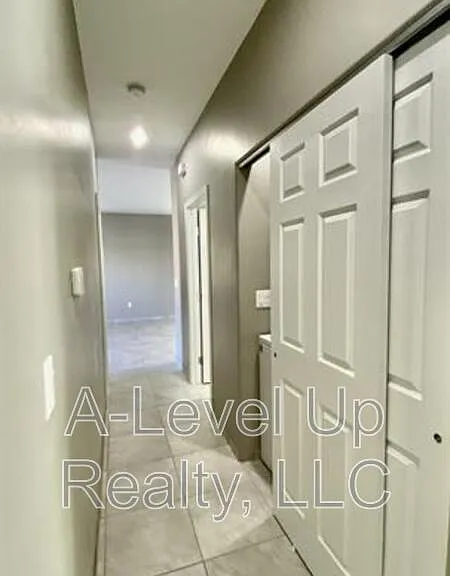 1514 E 28th St #2 — Photo 7
