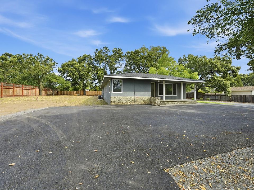 1st image of 703 Verano Avenue