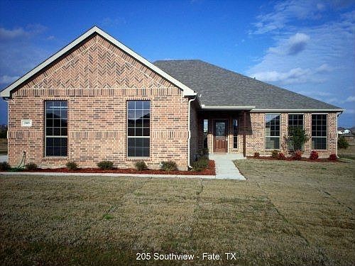 2nd image of 205 Southview Dr