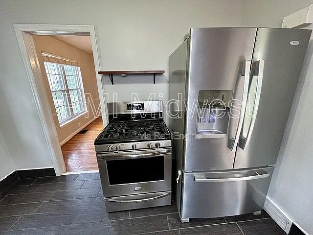 5663 N Illinois St — Photo 13