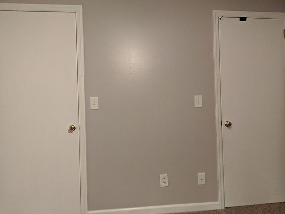 2 Closets-Upstairs Bedroom