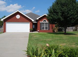 114 Abercorn Dr, Midland City, AL 36350