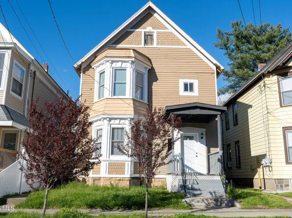205 Victory Avenue, Schenectady, NY 12307